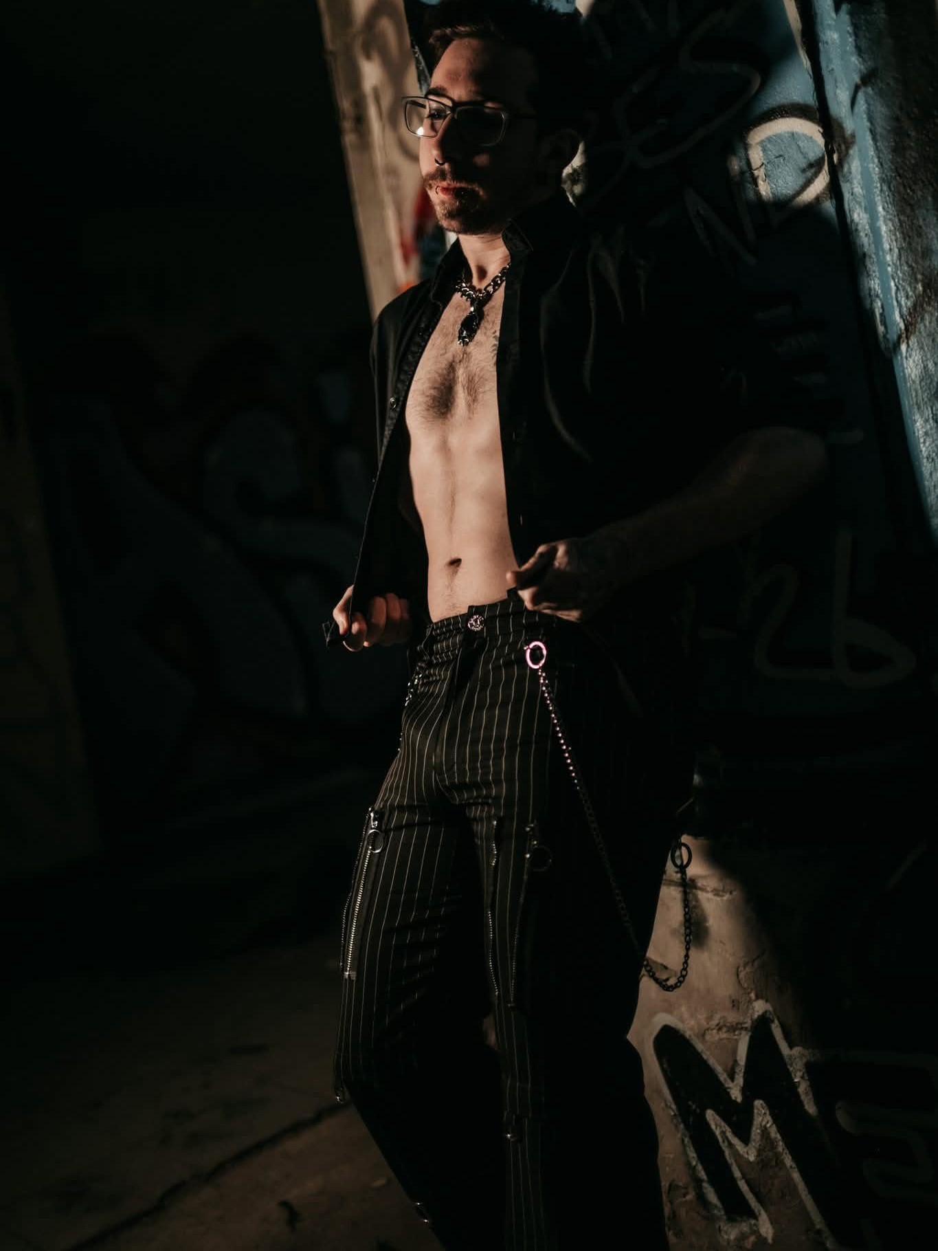 Dante Ravencroft photo 2