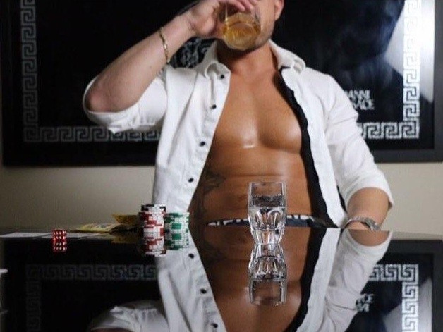 Daniel Cruze photo 4
